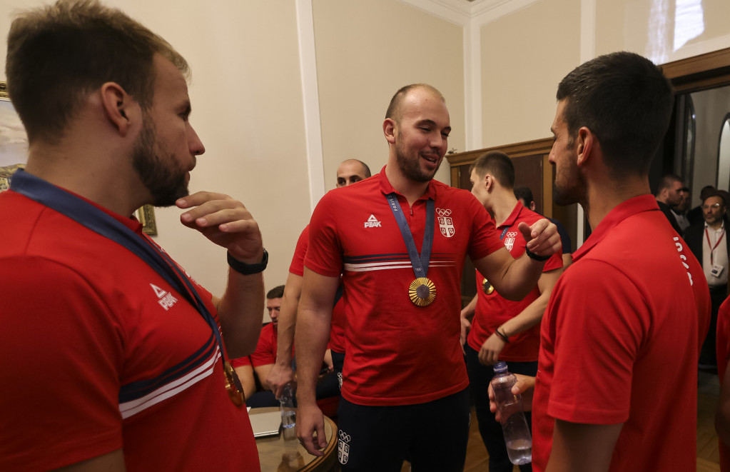 Novak Đoković u razgovoru sa Dušanom Mandićem