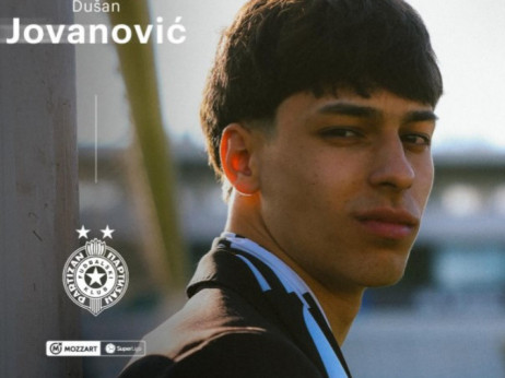 Partizan "zaključao" talentovanog igrača : Dušan Jovanović potpisao prvi profesionalni ugovor