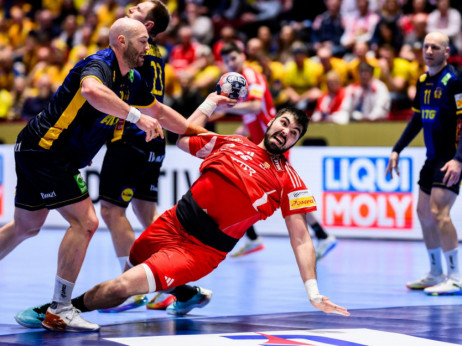 Mađarska oštećena i posle VAR provere? Šveđani sačuvali bod, pometnja u Grupi 2