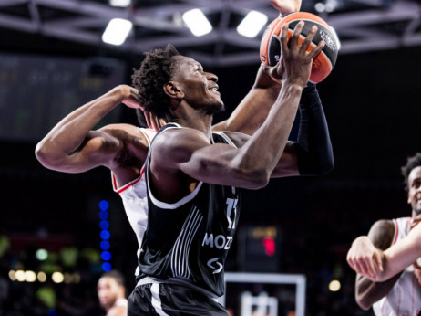 (UŽIVO) Olimpija - Partizan: Crno-beli u pohodu na treću vezanu pobedu