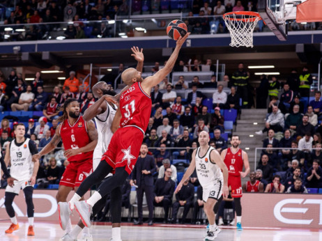 (UŽIVO) Olimpija - Partizan (2/4): Armani u prednosti, Pejn pre poluvremena ima četiri faula