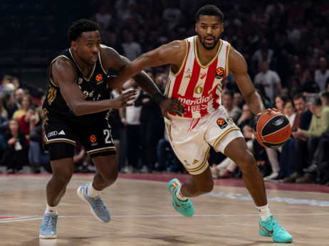 (UŽIVO/VIDEO) Crvena zvezda - Dubai (4/4): Zvezda se opet odvojila