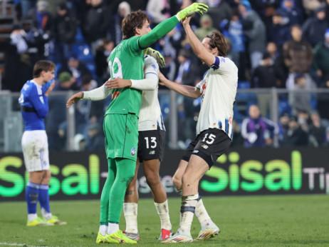 Derbi Lombardije bez pobednika: Golman Atalante Karneseki heroj meča protiv Koma