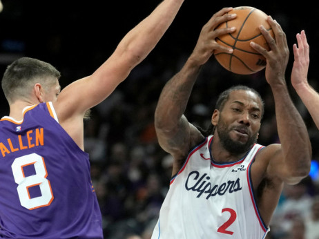 (VIDEO) Lenard predvodio Kliperse do ubedljive pobede nad Sansima, Bogdanović pored terena