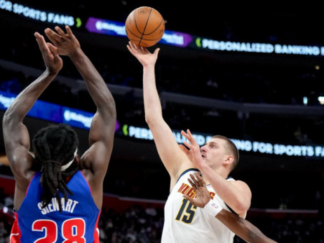 (VIDEO) Jokićev dabl-dabl nije bio dovoljan: Detroit ponovo srušio Denver