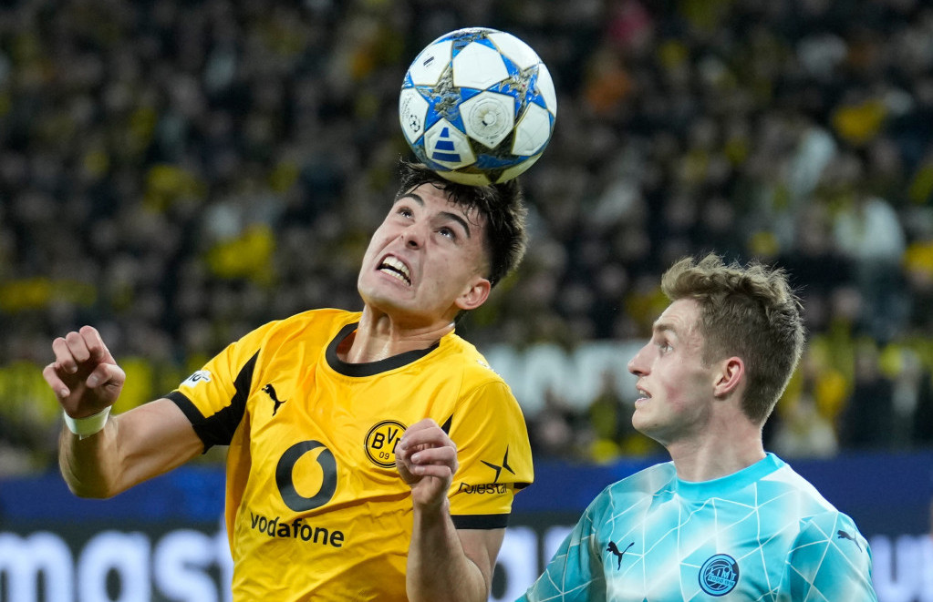 Aron Anselmino je odigrao 10 mečeva za Dortmund