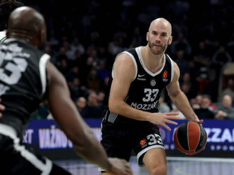 (UŽIVO) Partizan - PAO: Serija Grka, muče se Beograđani