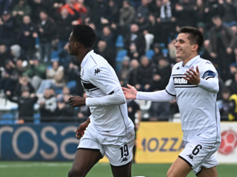 Demba Sek se igrao u Surdulici: Partizan pobedio Radnik i vratio se na prvo mesto