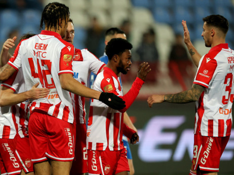 (VIDEO) Zvezda napunila mrežu Pazara: Prvenci Ovusua i Enema, Katai stigao Dušana Savića