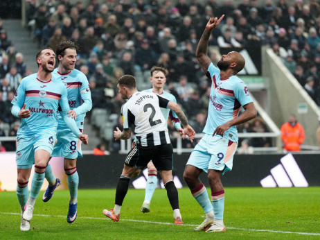 Kvatara utišao "Den Džejms Park": Velika pobeda Brentforda