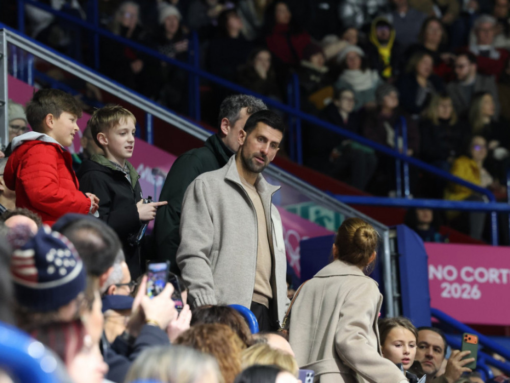 Novak Đoković, srpski teniser, tokom takmičenja u umetničkom klizanju, na ZOI 2026
