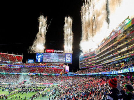 (VIDEO) Novi tim Formule 1 predstavio bolid tokom čuvenog Superboula