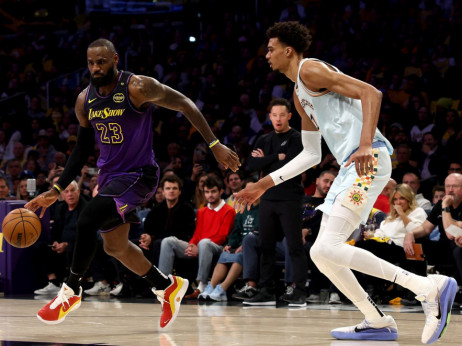 Večeras na Areni: Kralj čuva krunu, stiže francuski princ