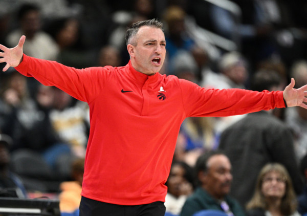 (VIDEO) Rajakovićev Toronto ubedljivo poražen u Finiksu