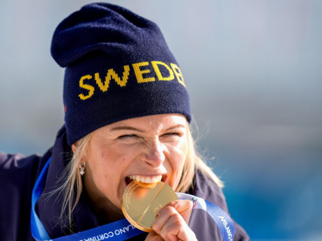 Kraljica kros-kanrija zove se Frida Karlson: Šveđanke dominiraju belim stazama