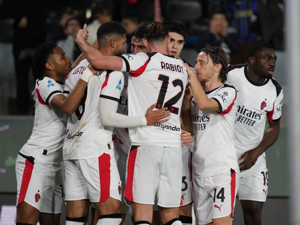 Fudbaleri Milana, slave gol protiv Pize, na meču Serije A