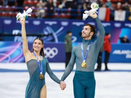 Skandal na ledu: Francuzi do zlata za 1,43 boda, Amerikanci i javnost traže istragu