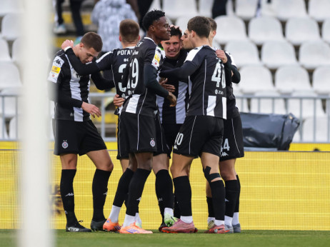 (UŽIVO) Partizan - Spartak Subotica 2:0: Dragojević i Kostić blistaju u Humskoj