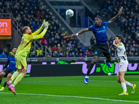 Spektakl na "Meaci": Inter u nadoknadi slomio Juve, derbi ponudio sve što fudbal može!