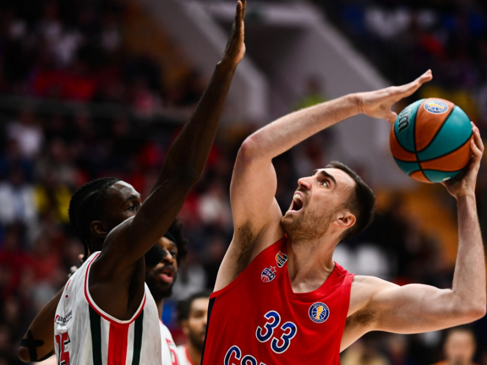 Nikola Milutinov u dresu CSKA