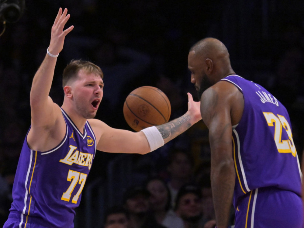 Luka Dončić i Lebron Džejms