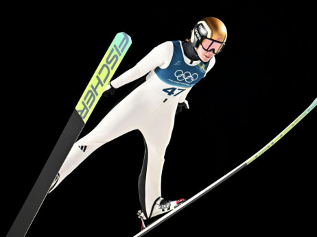 Nika se poklonila Norvežankama, ali stigla do bronze: Stremova dupla olimpijska pobednica u ski skokovima