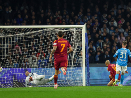 Roma dva puta zadavala udarac, Napoli dva puta uzvraćao