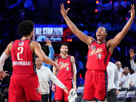 To je to! Novi format Ol-stara PUN POGODAK: "Svet" razočarao, "SAD zvezde" pobedile, Jokić i Dončić se zabavljali, ali najmanje na parketu