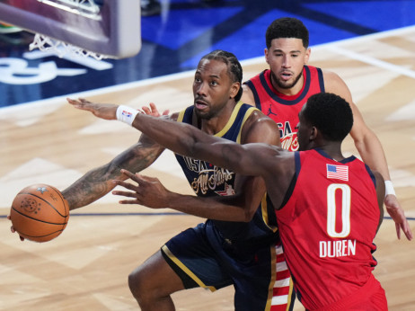 (UŽIVO) NBA Ol-star u potpuno novom formatu: Foks uz zvuk sirene za pobedu, minijatura Edvardsa nije bila dovoljna