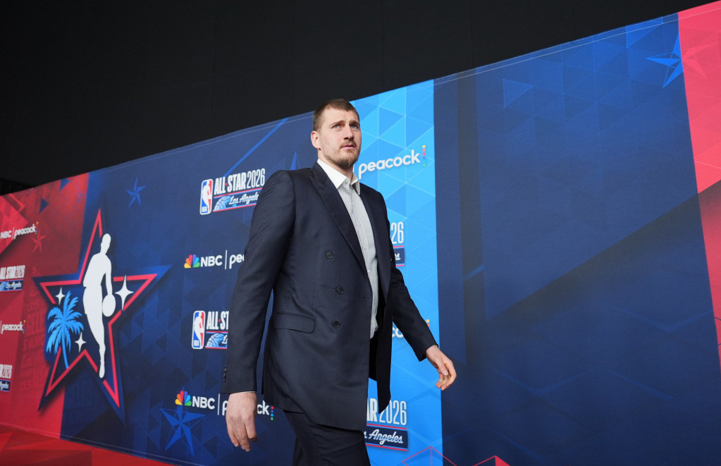 Nikola Jokić bio je elegantno obučen za Ol star