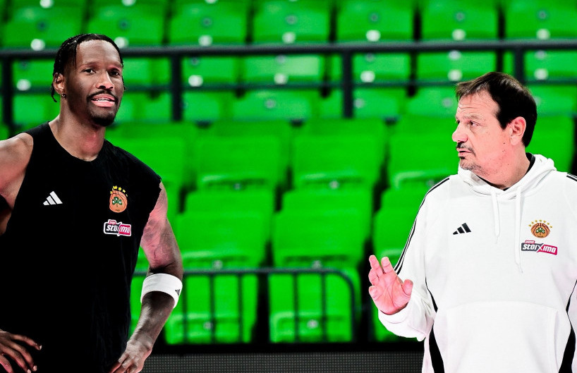 Najdžel Hejs-Dejvis košarkaš PAO