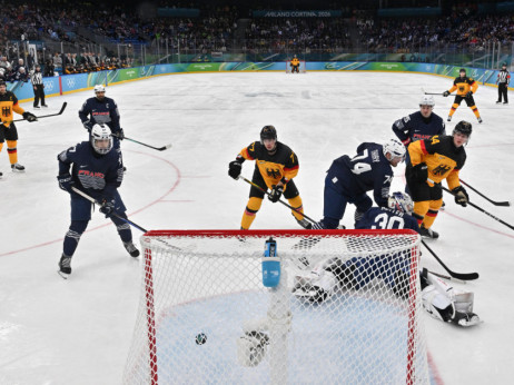 Hokejaši Nemačke i Švajcarske otkucali kartu za četvrtfinale: Italija i Francuska završili učešće na ZOI