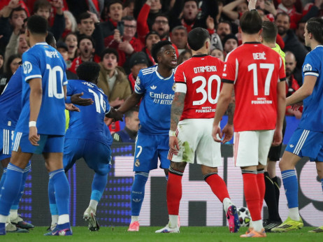 Vinisijus golčinom izazvao skandal, odbijao da igra, pa isključio Murinja: Real sa "La Luža" zakoračio ka osmini finala Lige šampiona