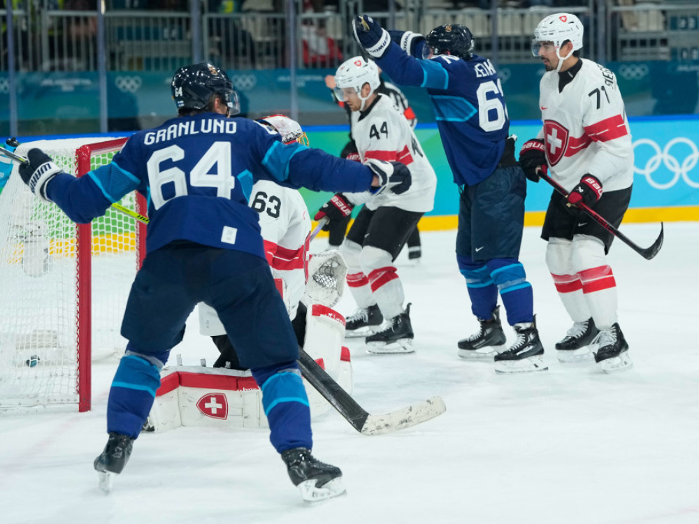 Hokejaši Švajcarske i Finske