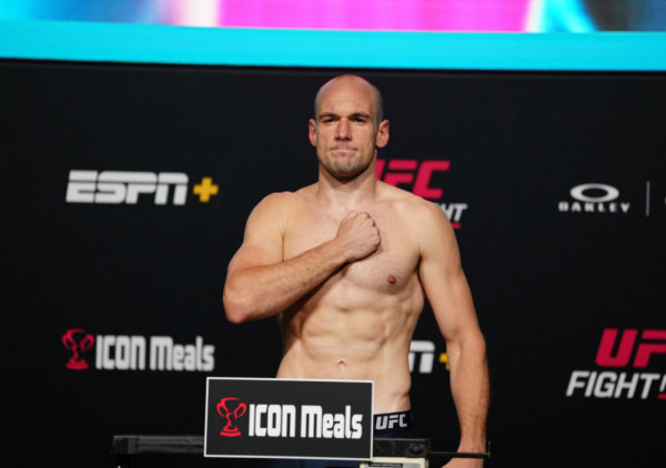 Sve je spremno za novu "doktorsku disertaciju" na TV Arena fight: Uroš Medić prošao vagu!