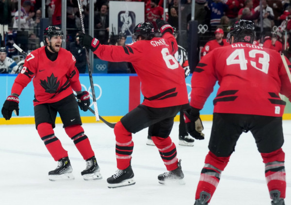 Sudije "gurnule" Kanadu u finale: Finska nije izdržala