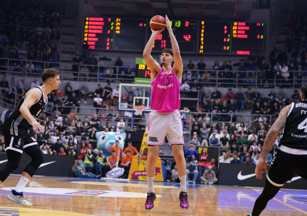 Košarkaši Partizana i Mege