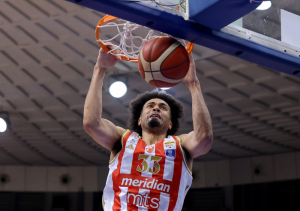 (UŽIVO, VIDEO) Crvena zvezda - Mega (2/4): Zvezda "sipa i ne pita"