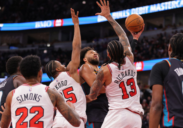 Sigurna pobeda Pistonsa i nestavrna serija Pelikansa