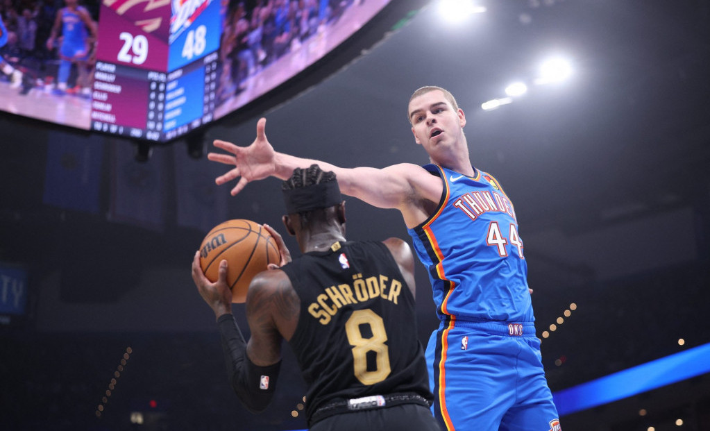 Nikola Topić blokira Denisa Šrudera