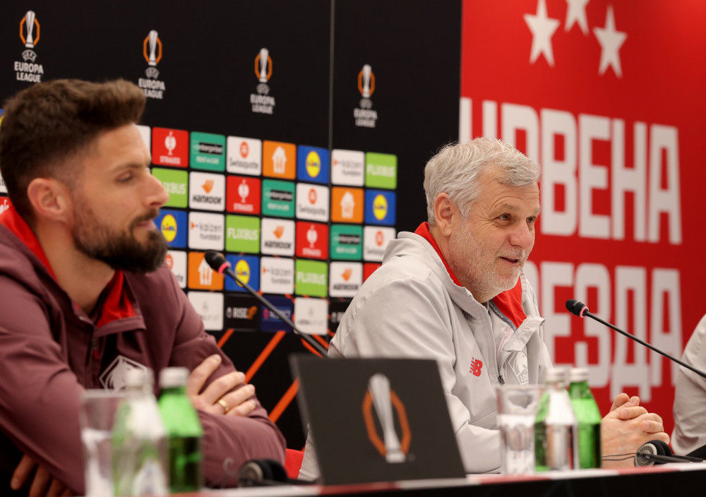 Bruno Ženesio na konferenciji za medije