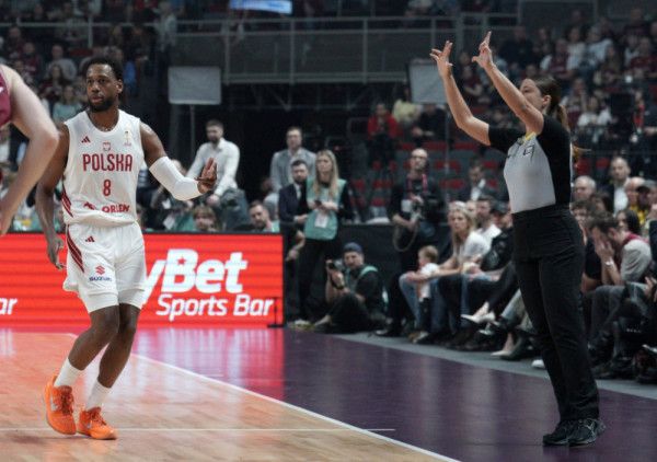 (VIDEO) Lojd ludom trojkom “ugasio svetla” u Rigi! Naturalizovani Poljak u poslednjoj sekundi srušio Letonce