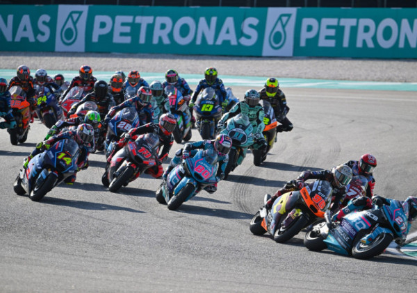 (VIDEO) Haos u Moto 2: Dva teška incidenta, tri starta i pobeda posle drame Manuela Gonzalesa