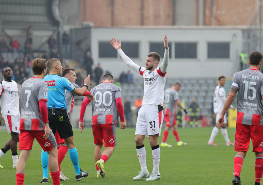 Strahinja Pavlović protiv Kremonezea