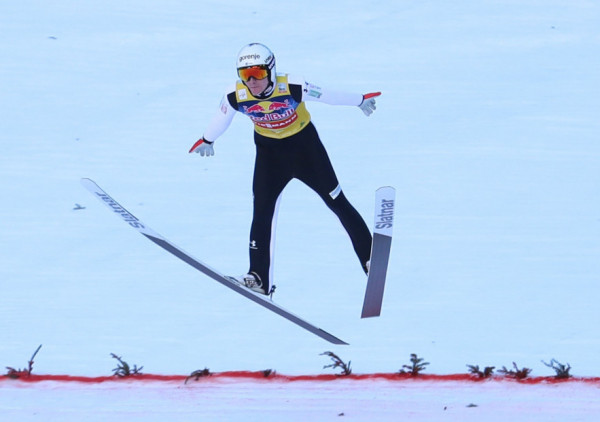 Oborio rekord brata za novi trijumf: Domen Prevc slavio na letaonici Kulm