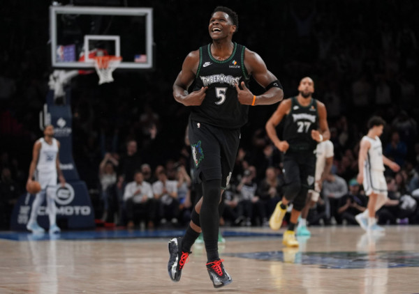 Može li ko da zaustavi ovog momka? Edvards sa MVP nastupom u novoj pobedi Minesote