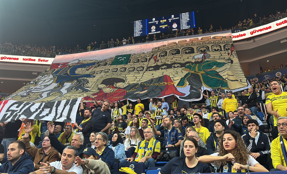 Transparent turskih navijača