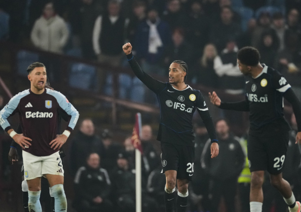 Žoao Pedro slavi gol