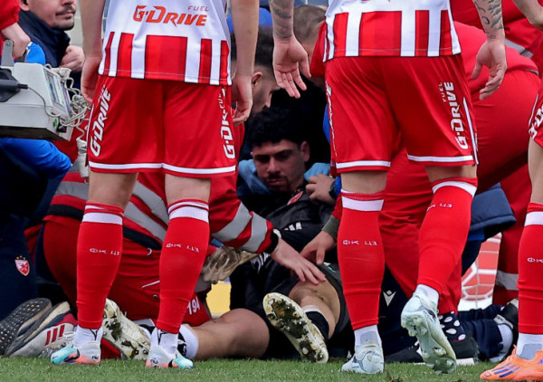 (VIDEO) Zastrašujuća povreda Mateusa: Golman Zvezde dobio koleno u glavu, Brazilac prebačen u bolnicu