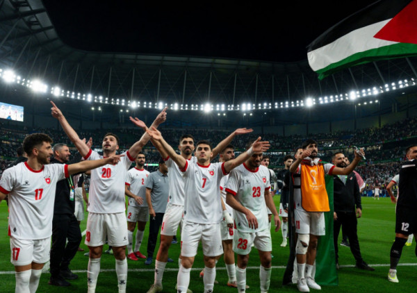 Selektor Iraka, Grem Arnold, kumi FIFA: Molim vas, odložite baraž meč...